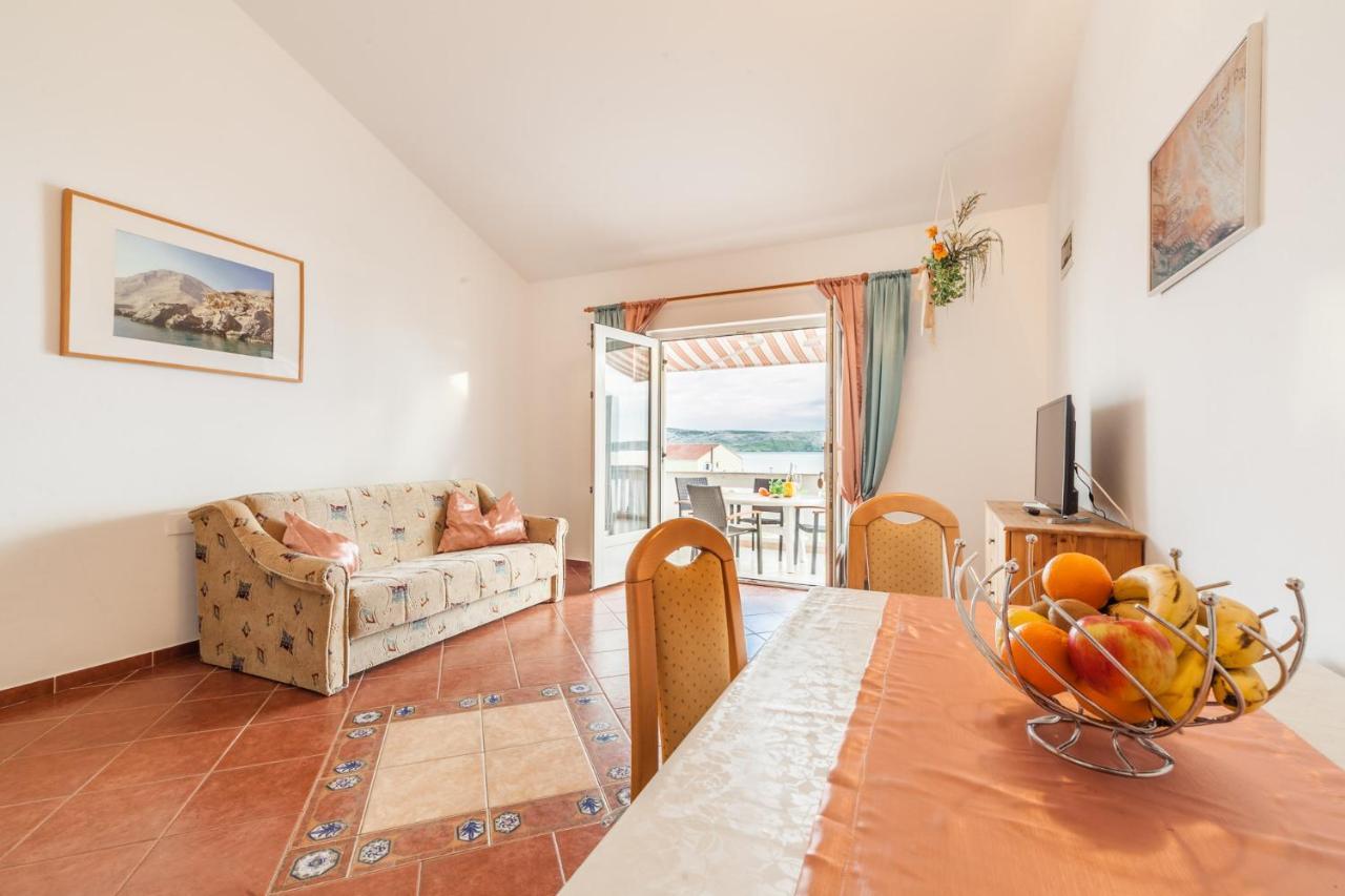 Ferienhaus Rajka Kustići Екстериор снимка